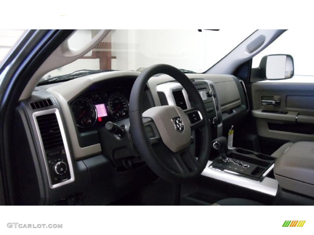 2011 Ram 1500 SLT Crew Cab 4x4 - Mineral Gray Metallic / Dark Slate Gray/Medium Graystone photo #13