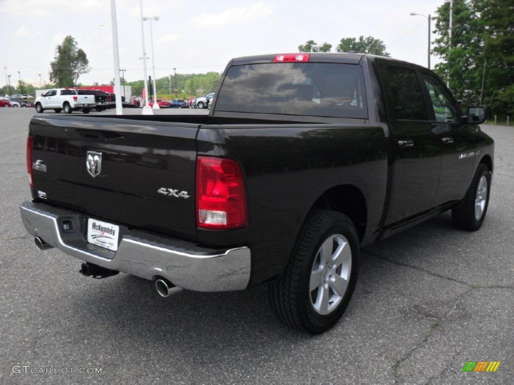 2011 Ram 1500 Big Horn Crew Cab 4x4 - Rugged Brown Pearl / Light Pebble Beige/Bark Brown photo #4