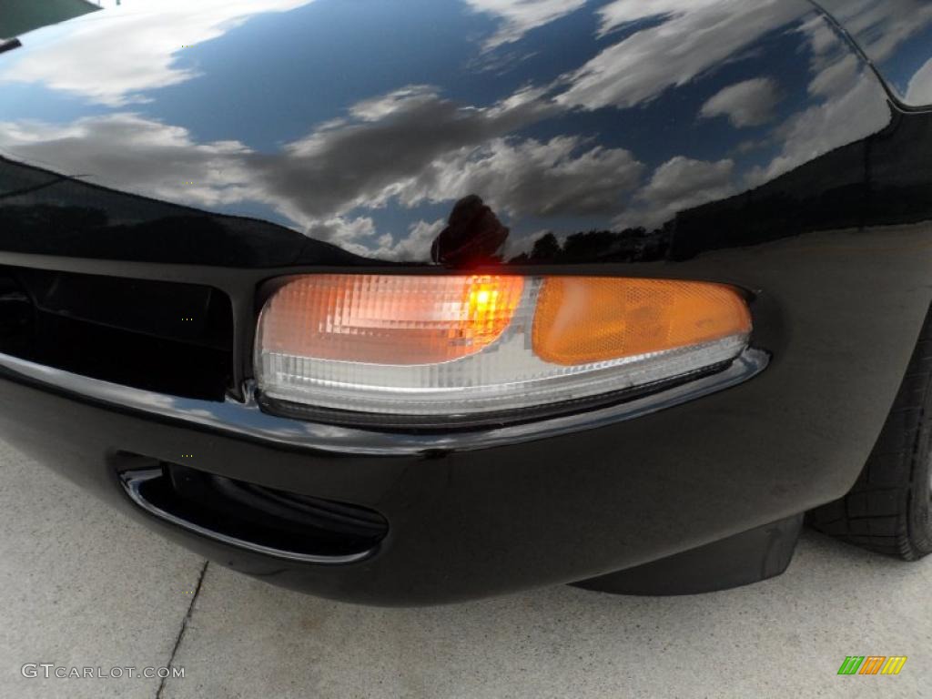 2004 Corvette Coupe - Black / Light Oak photo #10