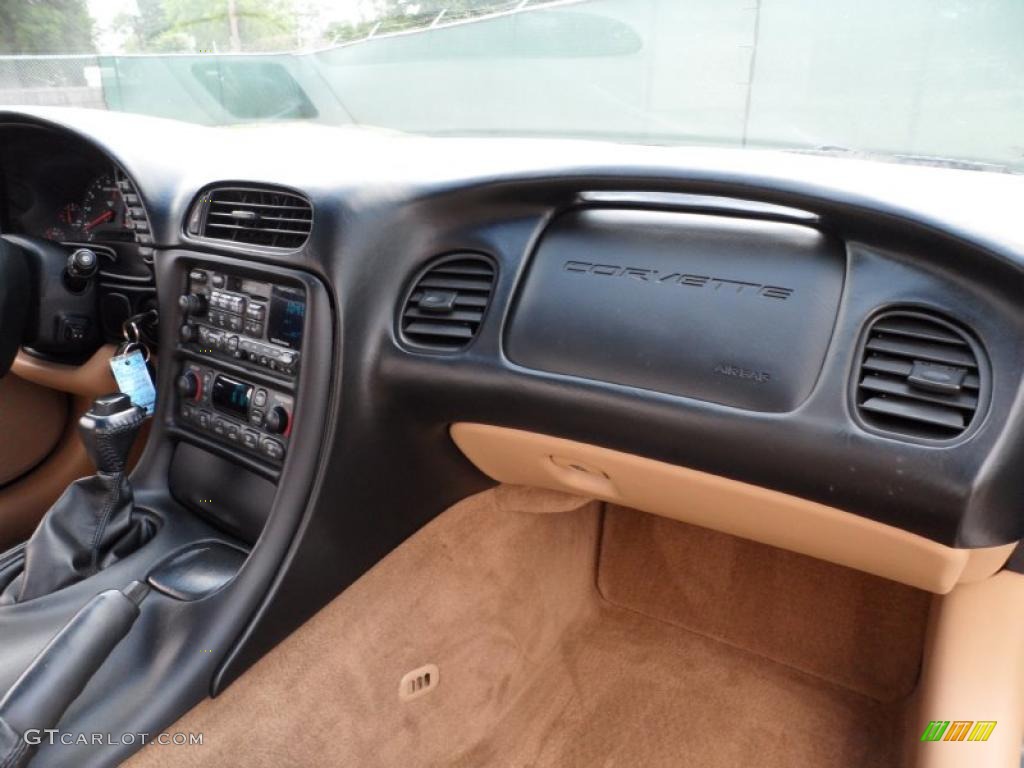 2004 Chevrolet Corvette Coupe Light Oak Dashboard Photo #49745500