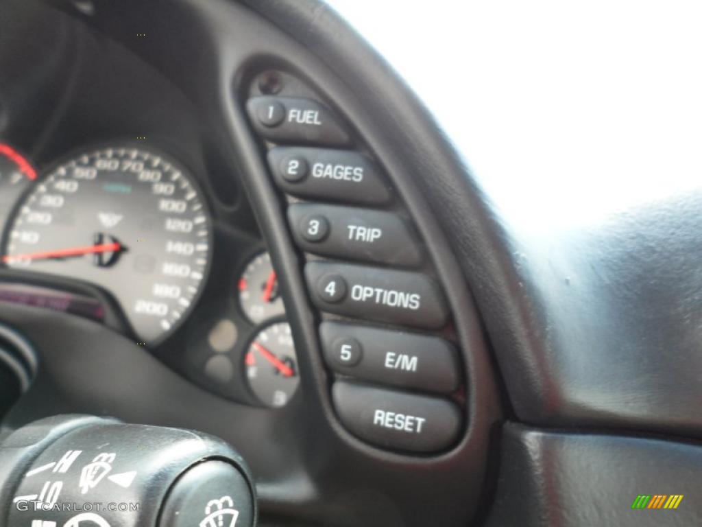 2004 Chevrolet Corvette Coupe Controls Photo #49745665