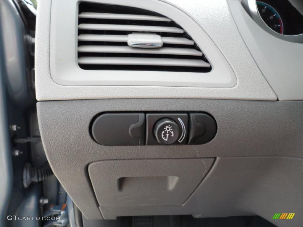 2009 Malibu LS Sedan - Golden Pewter Metallic / Titanium photo #50