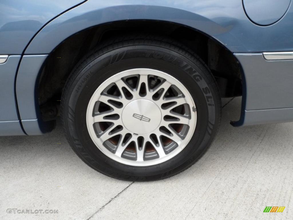 2000 Lincoln Town Car Signature Wheel Photo #49747369