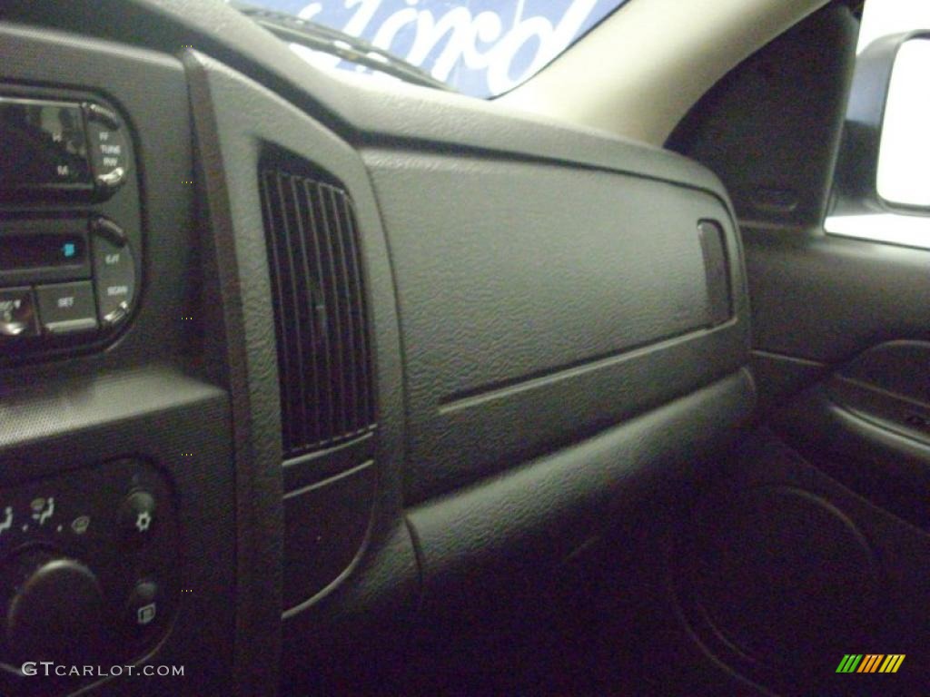 2005 Ram 1500 SLT Quad Cab 4x4 - Patriot Blue Pearl / Dark Slate Gray photo #19