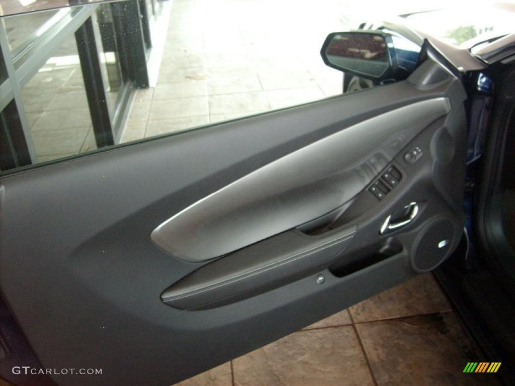 2011 Chevrolet Camaro LT/RS Convertible Gray Door Panel Photo #49752952