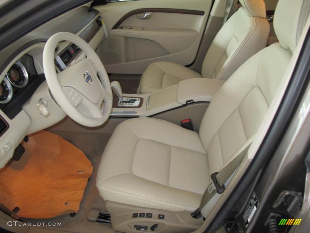 Sandstone Beige Interior 2011 Volvo XC70 3.2 AWD Photo #49754641