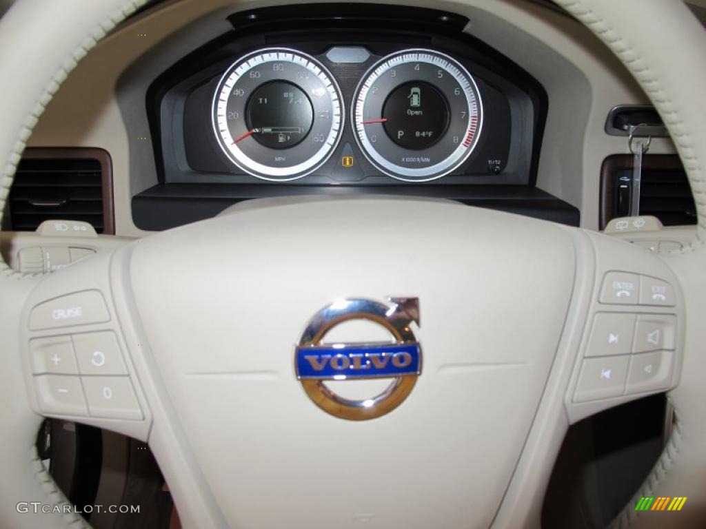 2011 Volvo XC70 3.2 AWD Sandstone Beige Steering Wheel Photo #49754662