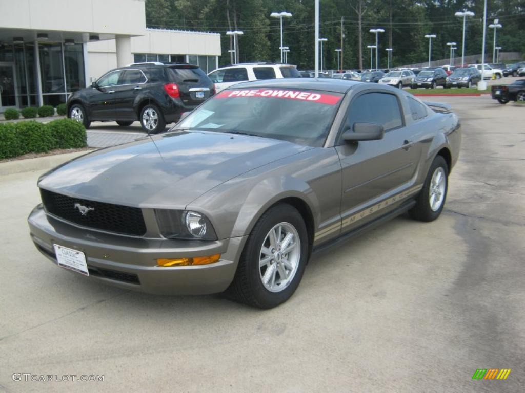 2005 Mustang V6 Premium Coupe - Mineral Grey Metallic / Medium Parchment photo #1