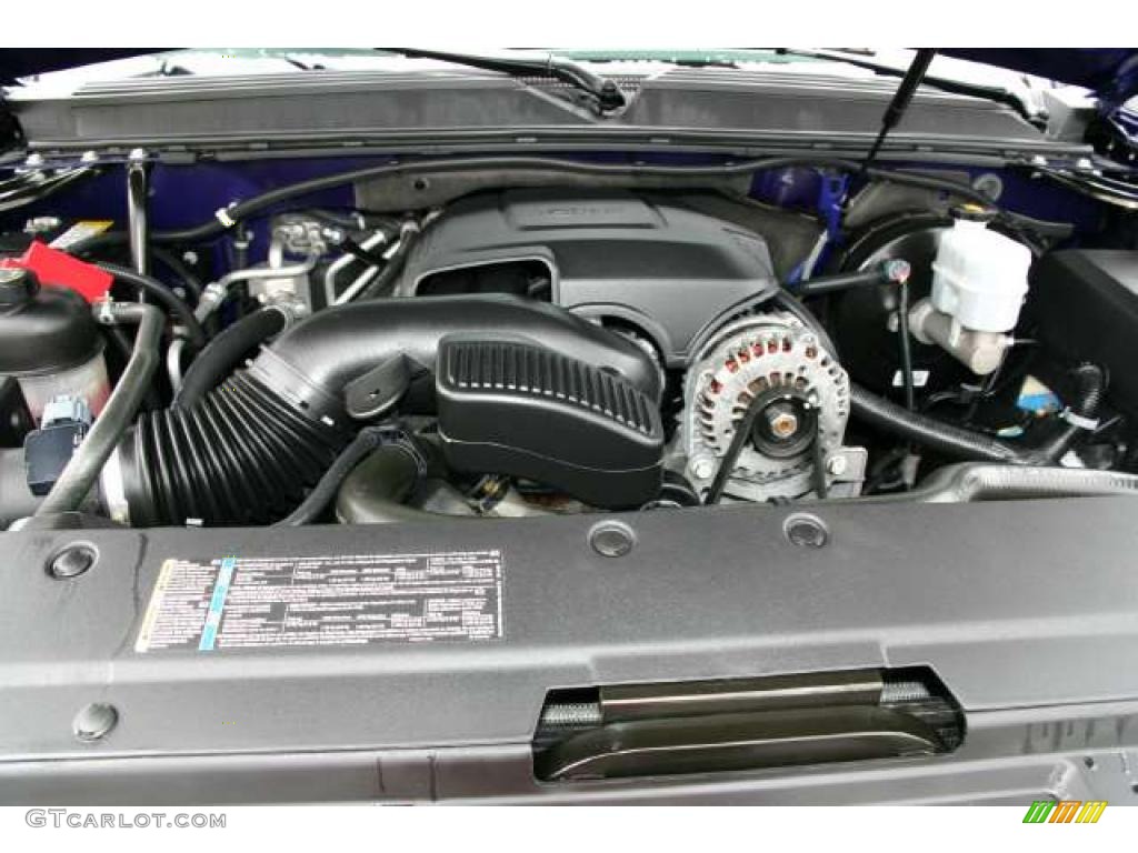 2010 GMC Yukon SLE 4x4 Engine Photos