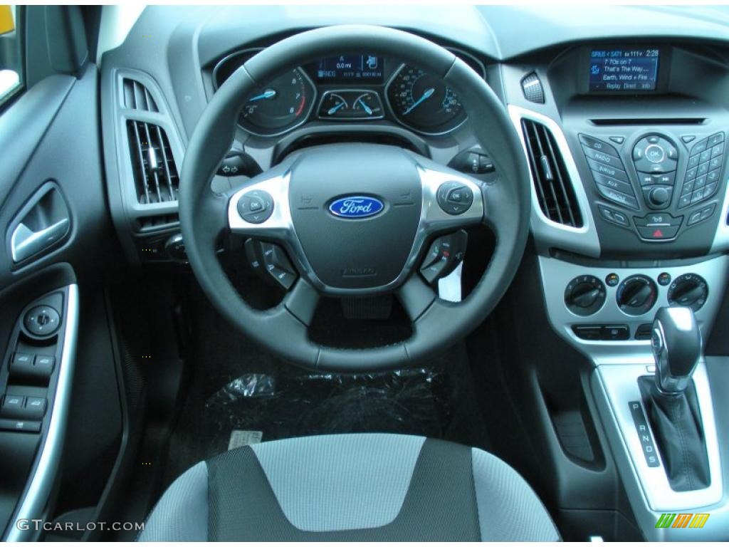 2012 Ford Focus SE Sport 5-Door Charcoal Black Dashboard Photo #49756906