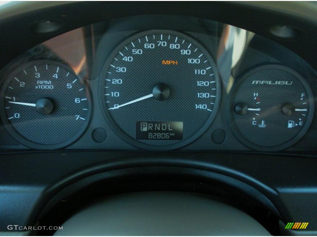 2004 Chevrolet Malibu Maxx LS Wagon Gauges Photo #49757293