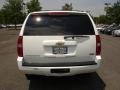 Summit White - Suburban LT 4x4 Photo No. 5