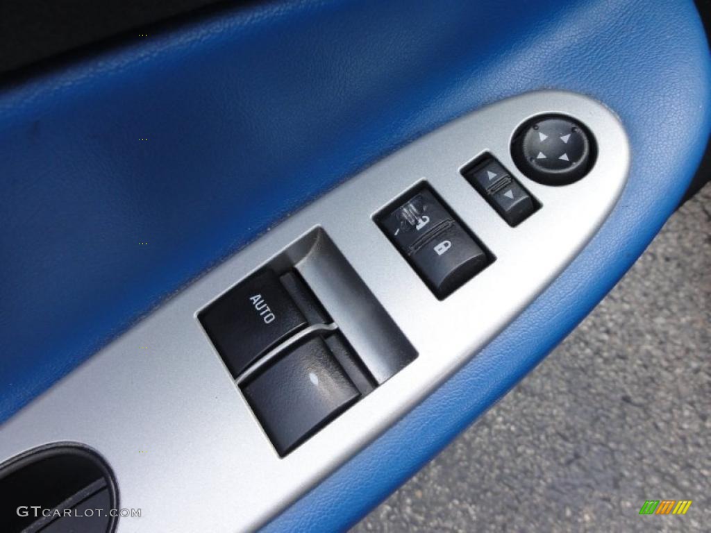 2005 Chevrolet Cobalt SS Supercharged Coupe Controls Photo #49760257