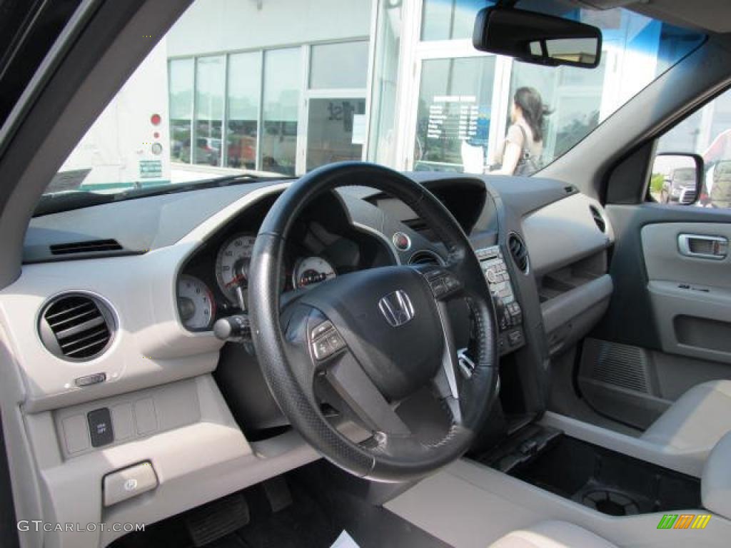 Gray Interior 2010 Honda Pilot EX-L 4WD Photo #49764730