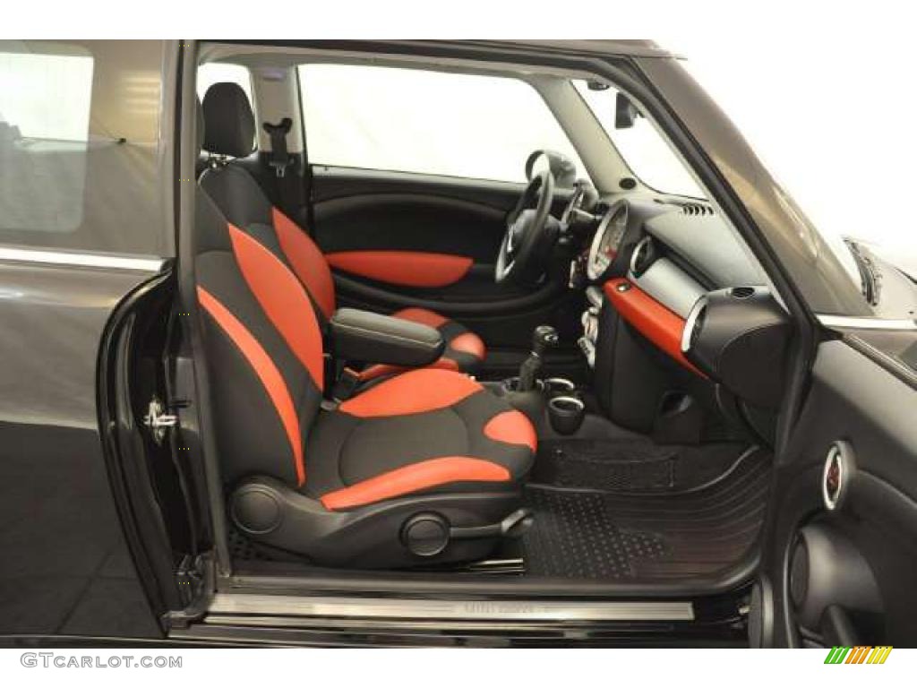 Black/Rooster Red Interior 2009 Mini Cooper Clubman Photo #49765924