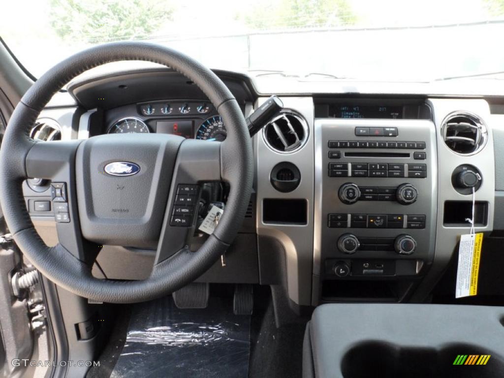 2011 Ford F150 XLT SuperCrew Controls Photo #49766983