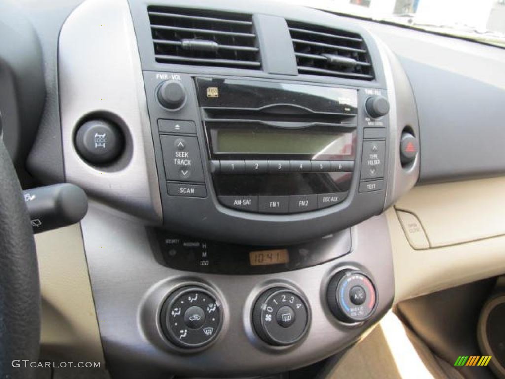 2011 Toyota RAV4 I4 4WD Controls Photo #49768099