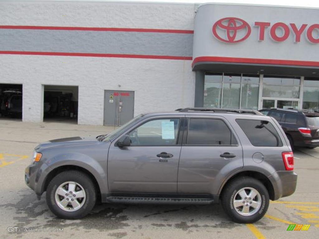 2011 Escape XLT V6 4WD - Sterling Grey Metallic / Charcoal Black photo #2