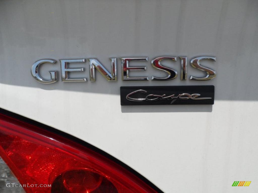 2011 Hyundai Genesis Coupe 3.8 Grand Touring Marks and Logos Photo #49769116