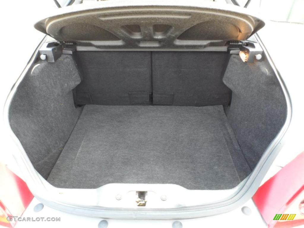 2002 Mercury Cougar V6 Coupe Trunk Photos