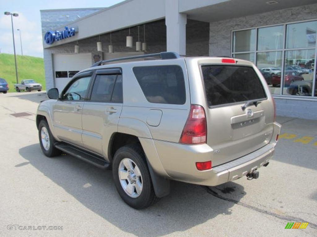 2004 4Runner SR5 4x4 - Dorado Gold Pearl / Taupe photo #5