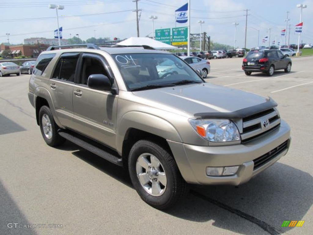 Dorado Gold Pearl 2004 Toyota 4Runner SR5 4x4 Exterior Photo #49770694