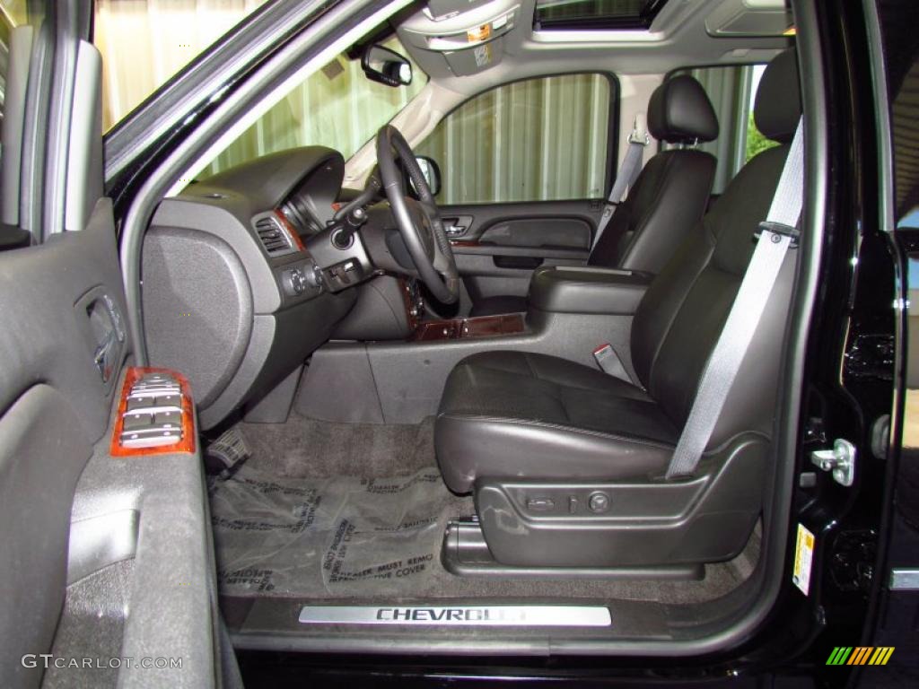 Ebony Interior 2010 Chevrolet Suburban LTZ 4x4 Photo #49770790