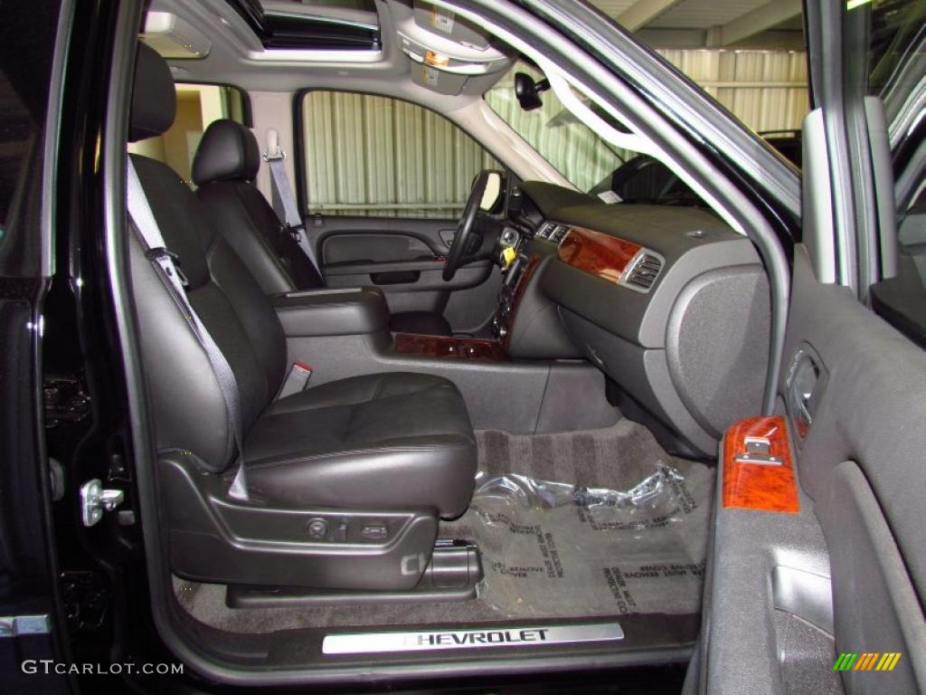 Ebony Interior 2010 Chevrolet Suburban LTZ 4x4 Photo #49770802