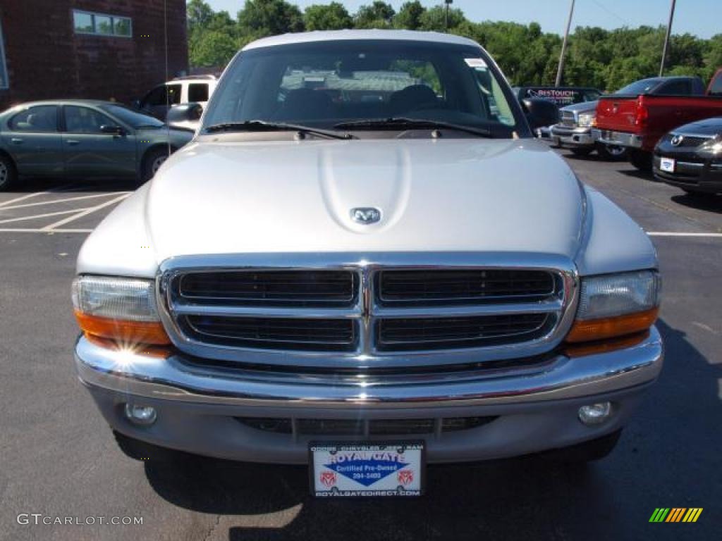 2003 Dakota SLT Quad Cab 4x4 - Bright Silver Metallic / Dark Slate Gray photo #8