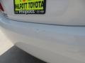 Super White - Camry LE Photo No. 21
