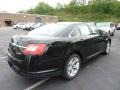 Tuxedo Black - Taurus SEL Photo No. 2