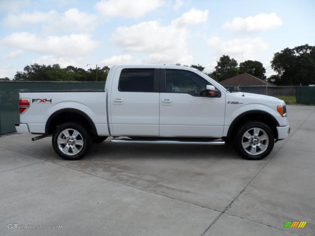 2010 F150 FX4 SuperCrew 4x4 - Oxford White / Black photo #2