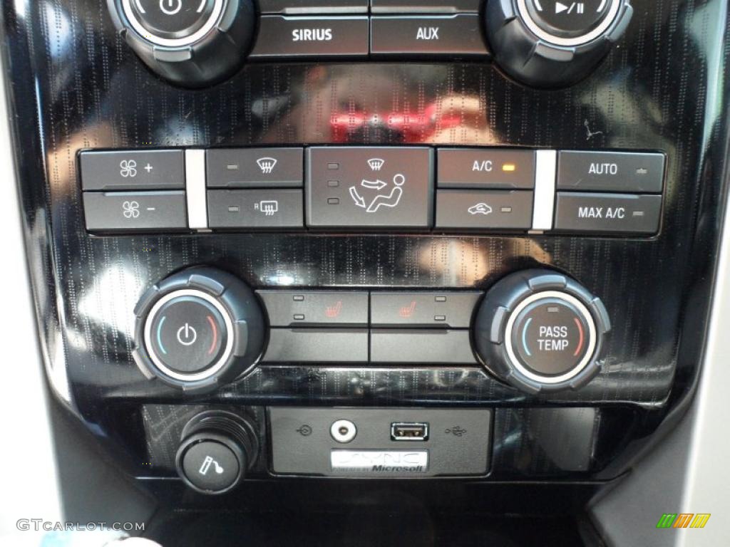 2010 F150 FX4 SuperCrew 4x4 - Oxford White / Black photo #44