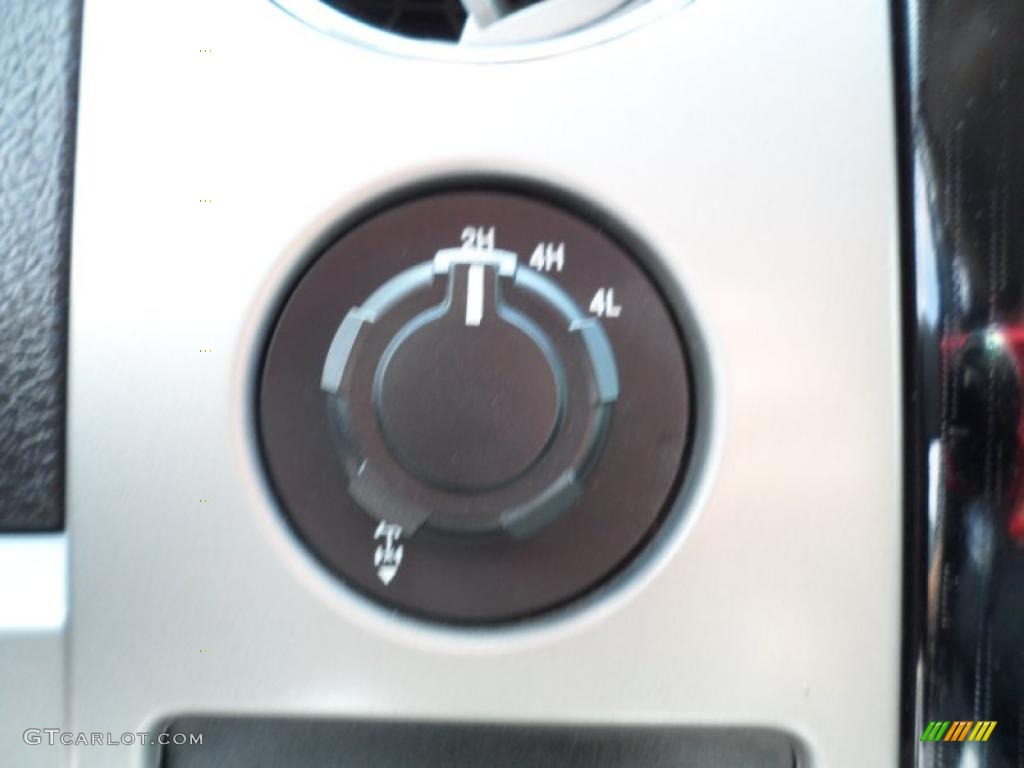 2010 F150 FX4 SuperCrew 4x4 - Oxford White / Black photo #47