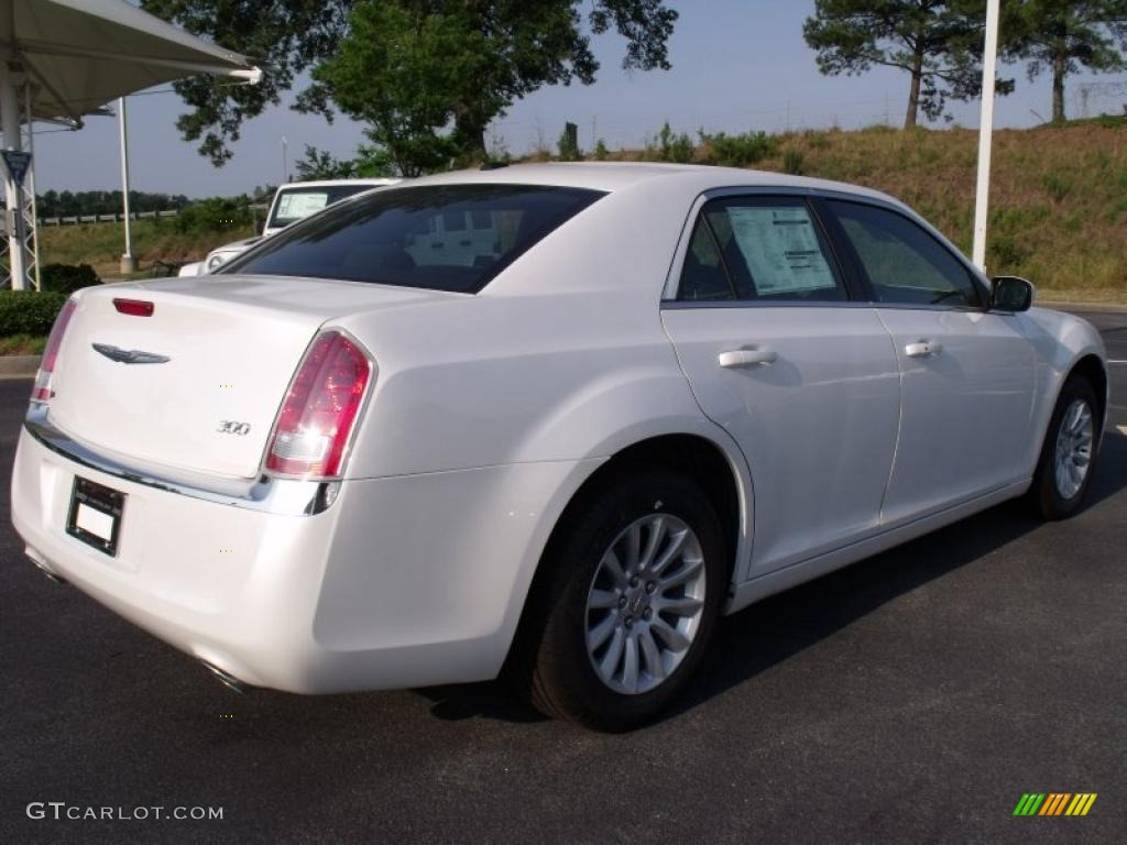 Ivory Tri-Coat Pearl 2011 Chrysler 300 Standard 300 Model Exterior Photo #49775782