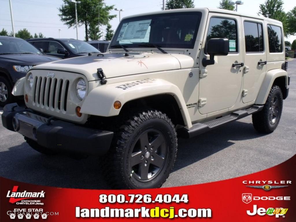 2011 Wrangler Unlimited Mojave 4x4 - Sahara Tan / Black/Dark Saddle photo #1
