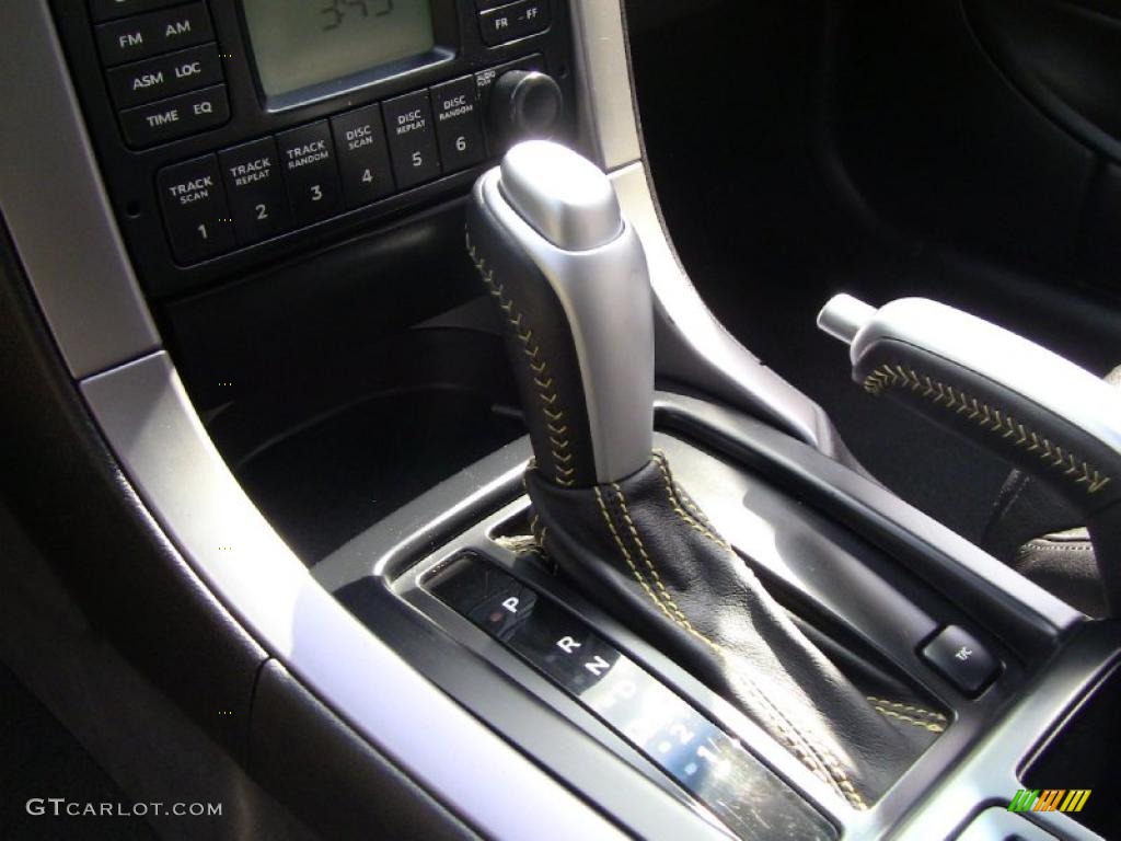 2004 Pontiac GTO Coupe 4 Speed Automatic Transmission Photo #49777204