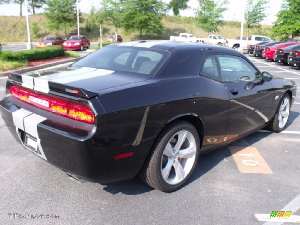 2011 Challenger SRT8 392 - Brilliant Black Crystal Pearl / Dark Slate Gray photo #3