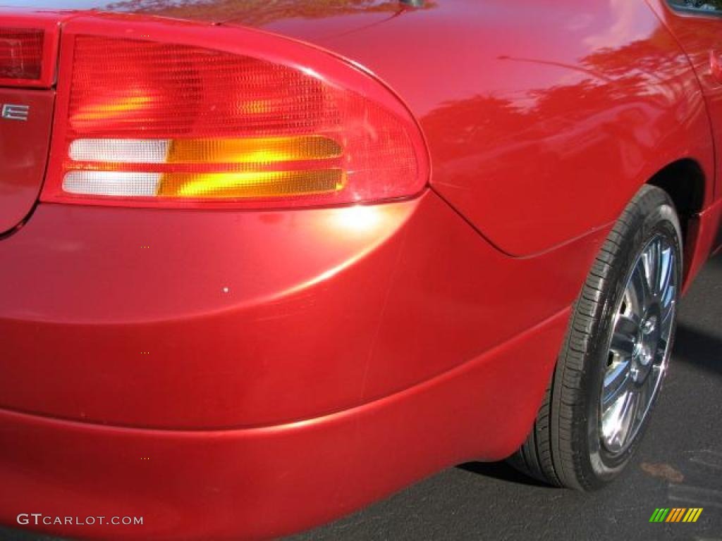 2004 Intrepid SE - Inferno Red Tinted Pearl / Dark Slate Gray photo #10