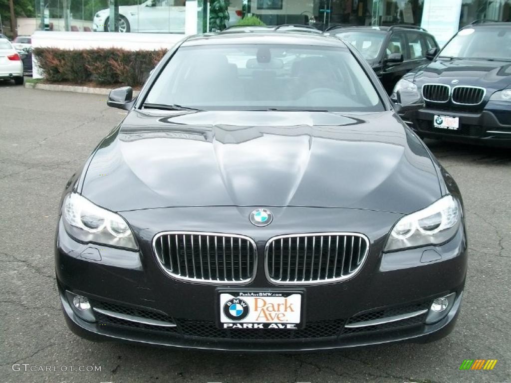 2011 5 Series 535i xDrive Sedan - Dark Graphite Metallic / Black photo #2