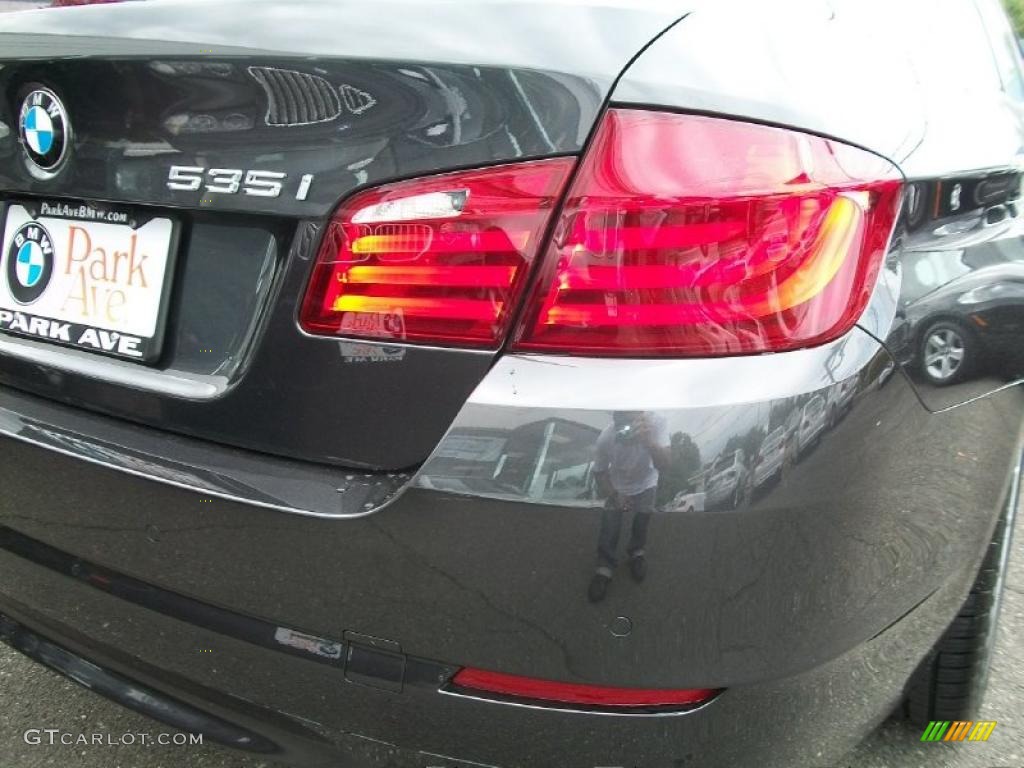 2011 5 Series 535i xDrive Sedan - Dark Graphite Metallic / Black photo #21