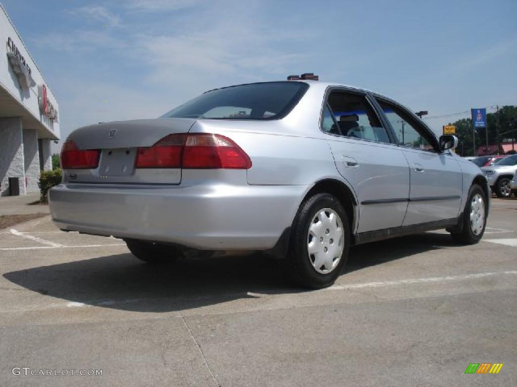 1998 Accord LX Sedan - Regent Silver Pearl / Gray photo #3