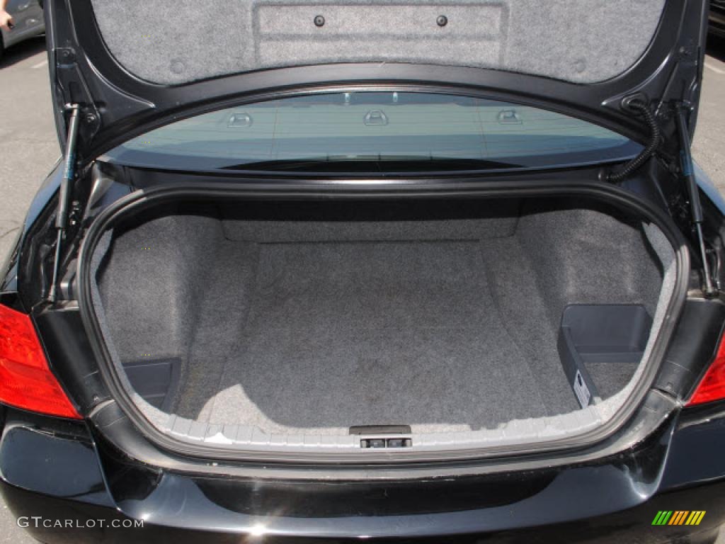 2010 BMW 3 Series 328i Sedan Trunk Photo #49782014