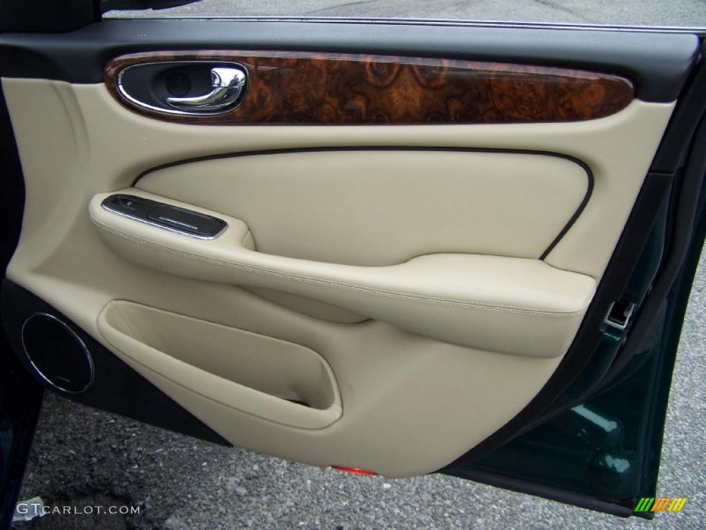 2008 Jaguar XJ XJR Barley/Charcoal Door Panel Photo #49784036