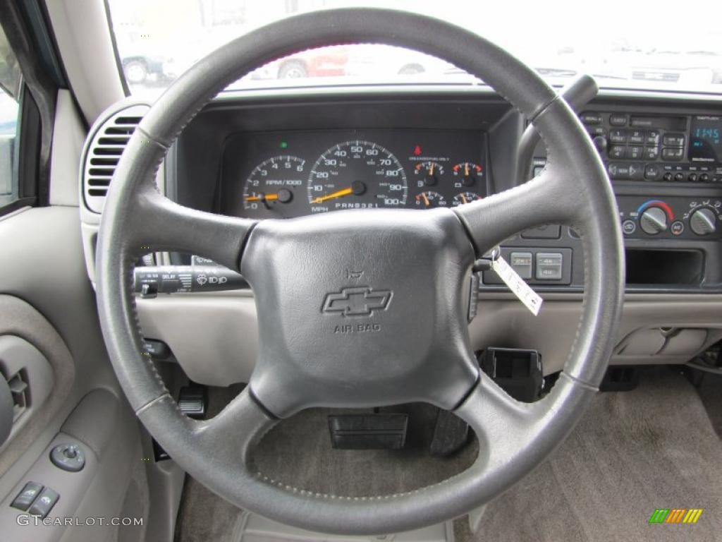 1998 Chevrolet C/K K1500 Extended Cab 4x4 Gray Steering Wheel Photo #49784693
