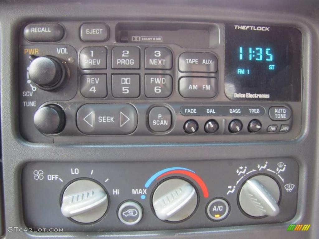 1998 Chevrolet C/K K1500 Extended Cab 4x4 Controls Photo #49784771