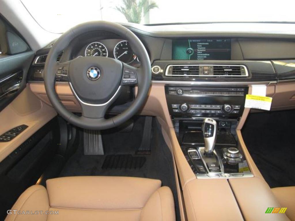 2012 BMW 7 Series 750Li Sedan Saddle/Black Dashboard Photo #49785338