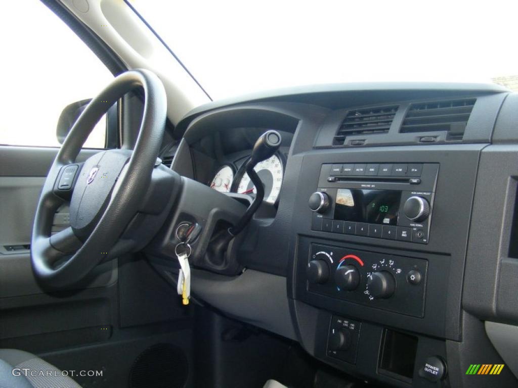 2010 Dodge Dakota Big Horn Crew Cab 4x4 Controls Photo #49786136