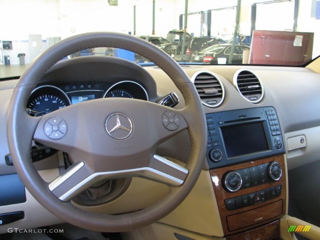 2009 ML 350 4Matic - Jade Green Metallic / Cashmere photo #7