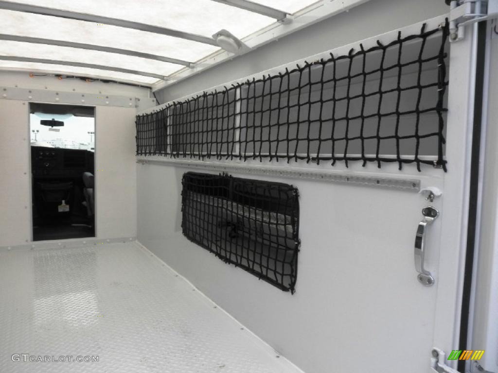 Medium Pewter Interior 2011 GMC Savana Cutaway 3500 Commercial Utility Truck Photo #49786433